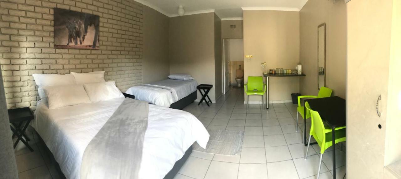 Hotel 4 On Sirius Polokwane Exterior foto